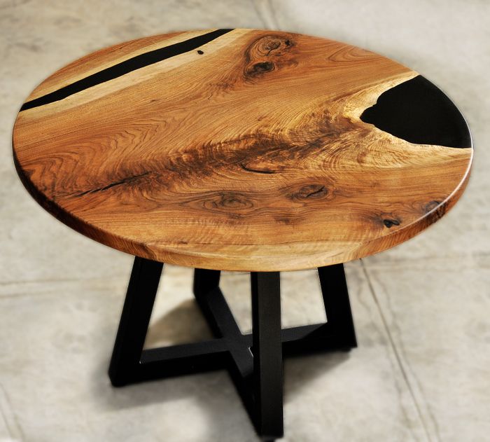 Round Walnut Table '' 4 Eyes''
