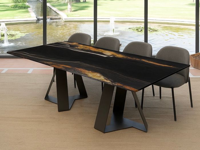EXTENDABLE DINING TABLES
