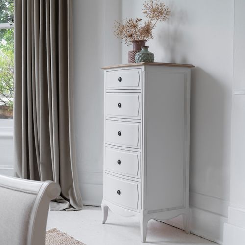 Amelie Tallboy