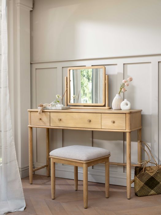 Willow Bedroom
