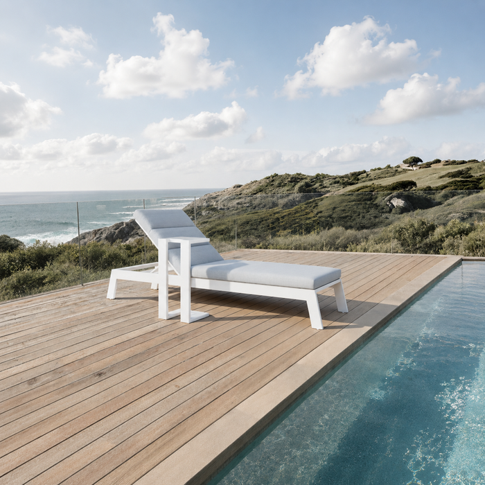 Aluxo Outdoor Furniture