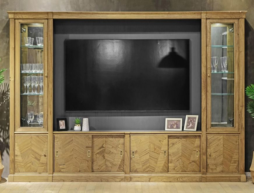 Cover image - Kelston house International.