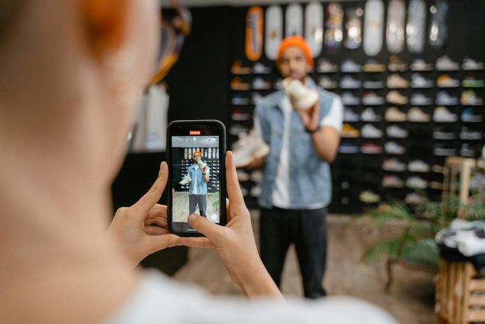 Social Media Trends That Will Shape Retail in Late 2025