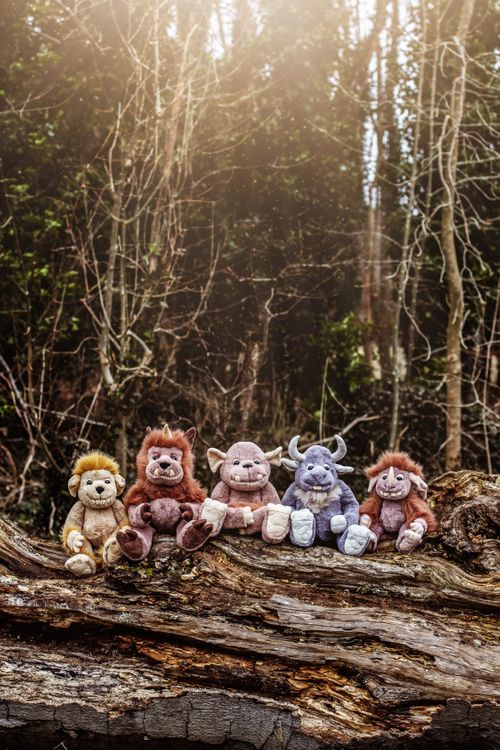 Bearhouse by Charlie Bears