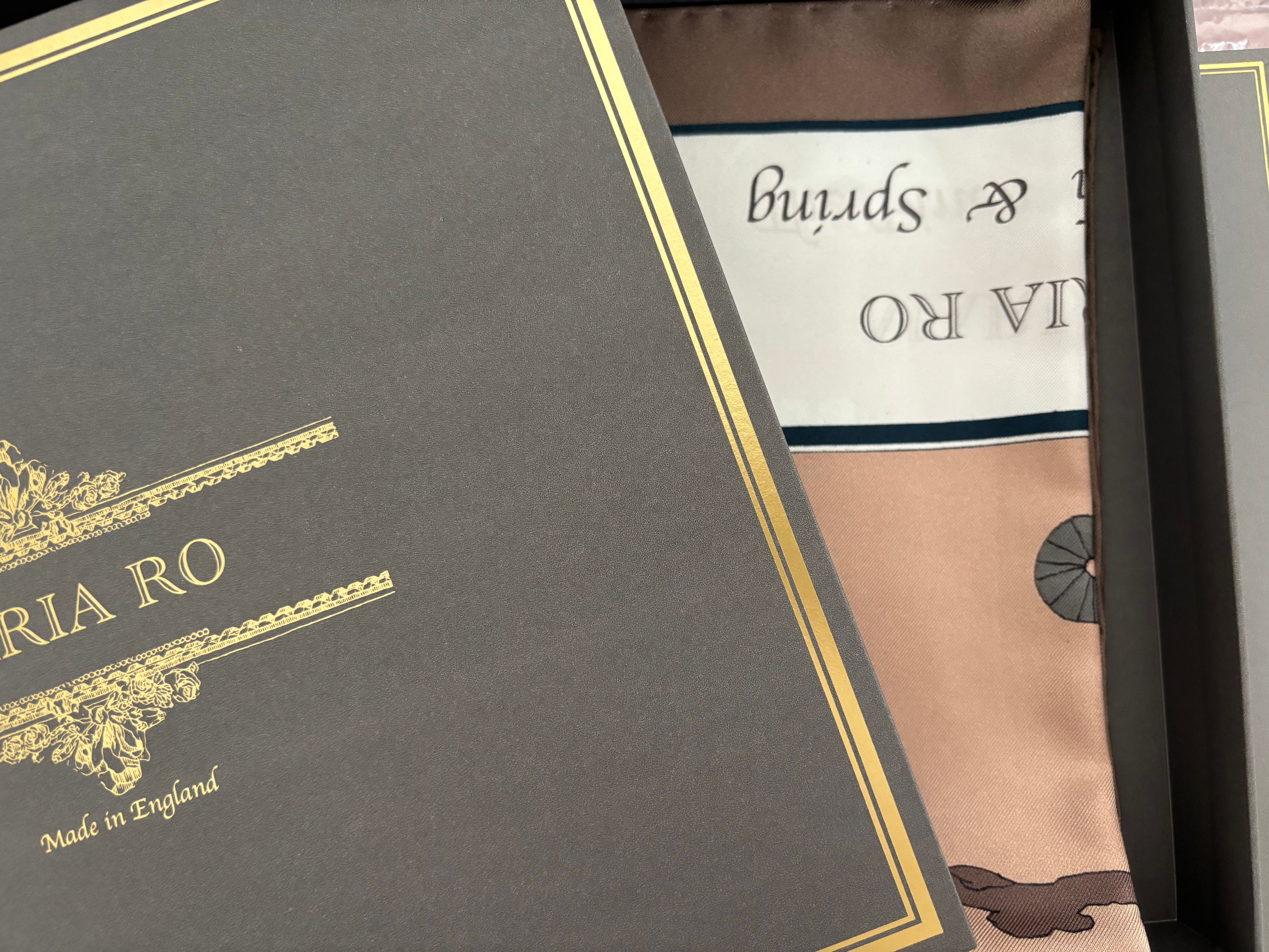 Scarves collection. stories on the silk. catalogue 