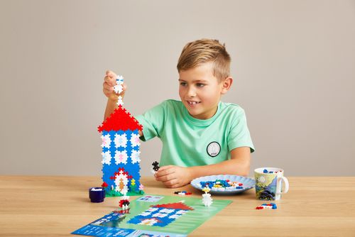 Plus-Plus partners with Rights & Brands