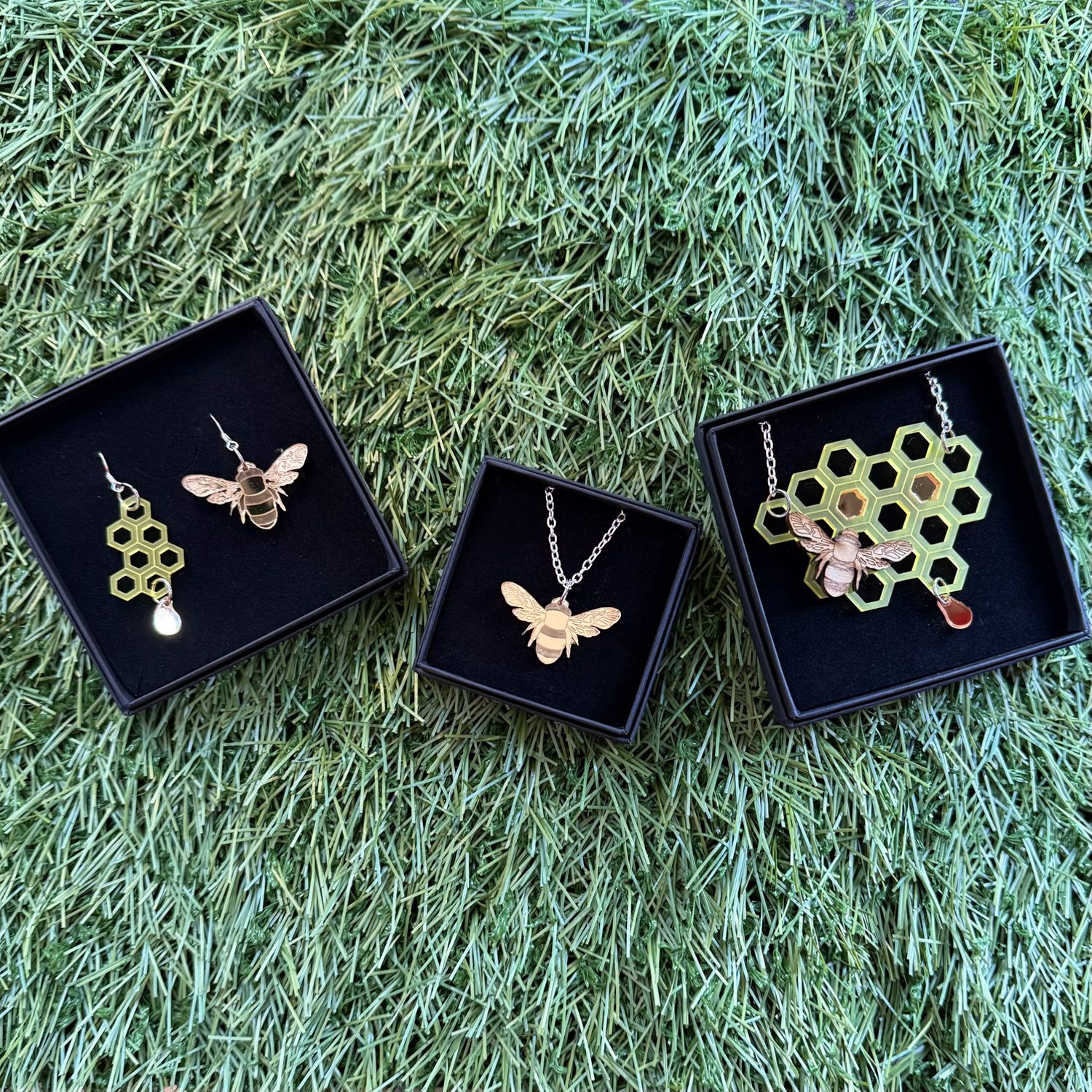 Cover image - R&R Jewellery