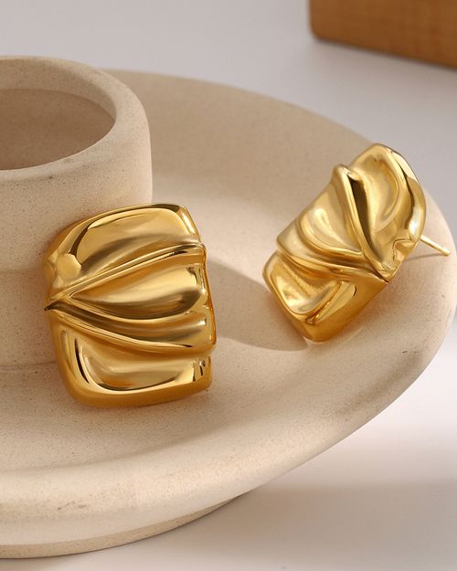 Gathered Rectangle Earrings in Gold