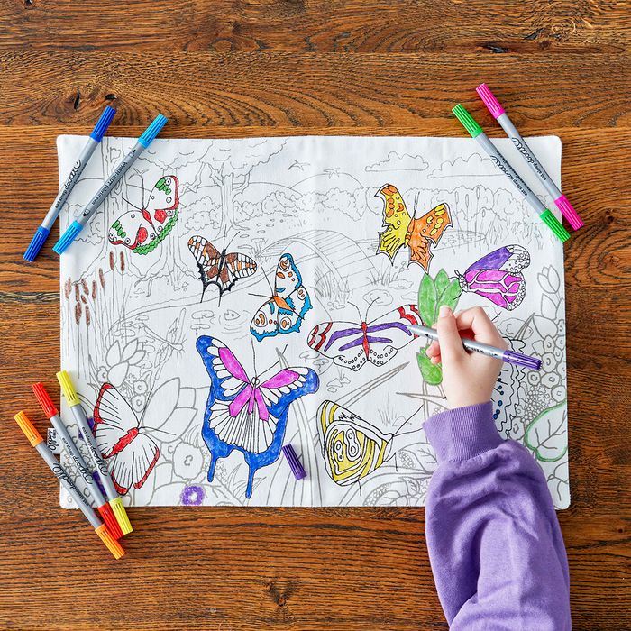 Colour-in Placemat to Go – Butterfly
