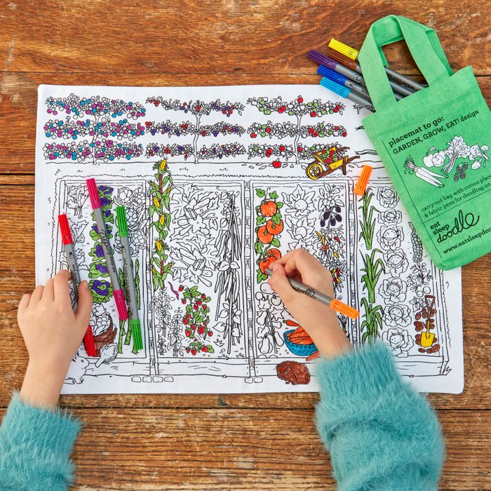 Colour-in Placemat to Go - Garden, Grow, Eat!