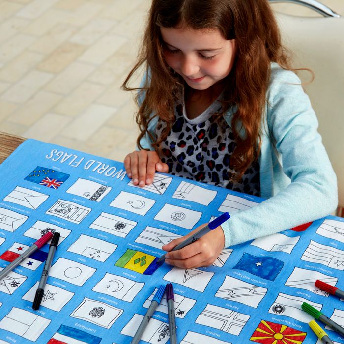 Colour-in Tablecloth – World Flags
