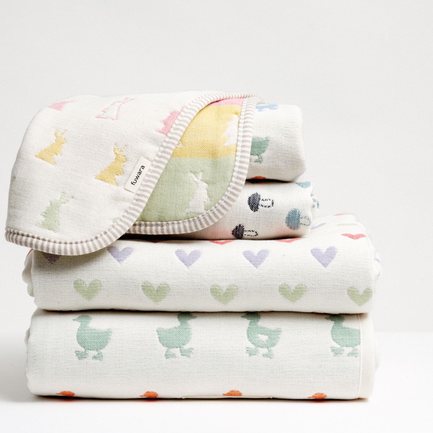 Fuwara Cloths and Blankets