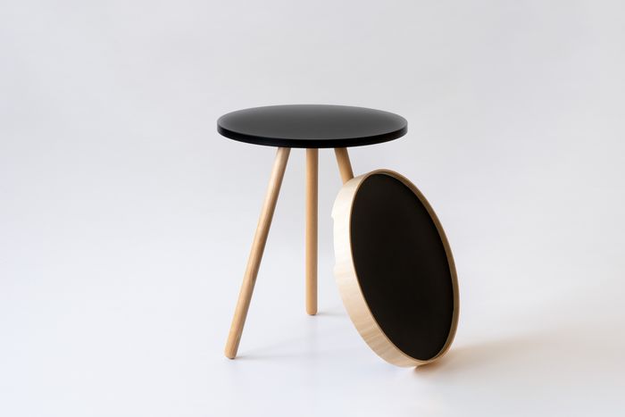 Moheim By Tray Table