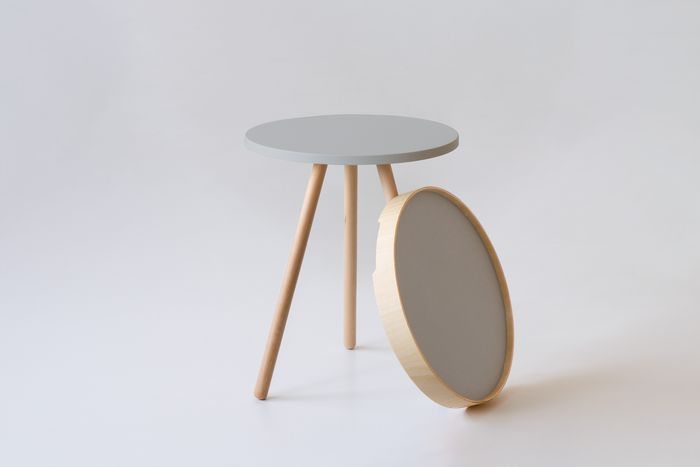 Moheim By Tray Table