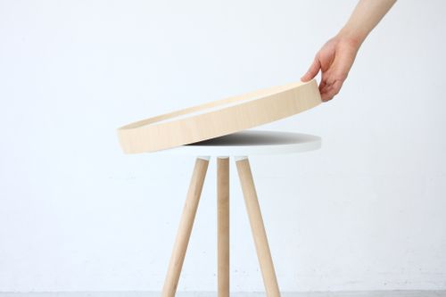 Moheim By Tray Table