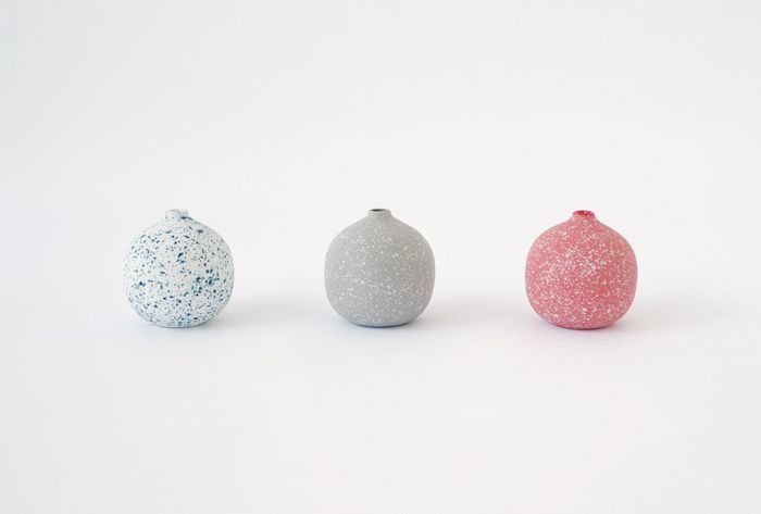 Moheim Color Drop Bud Vase
