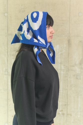 Triangle scarf