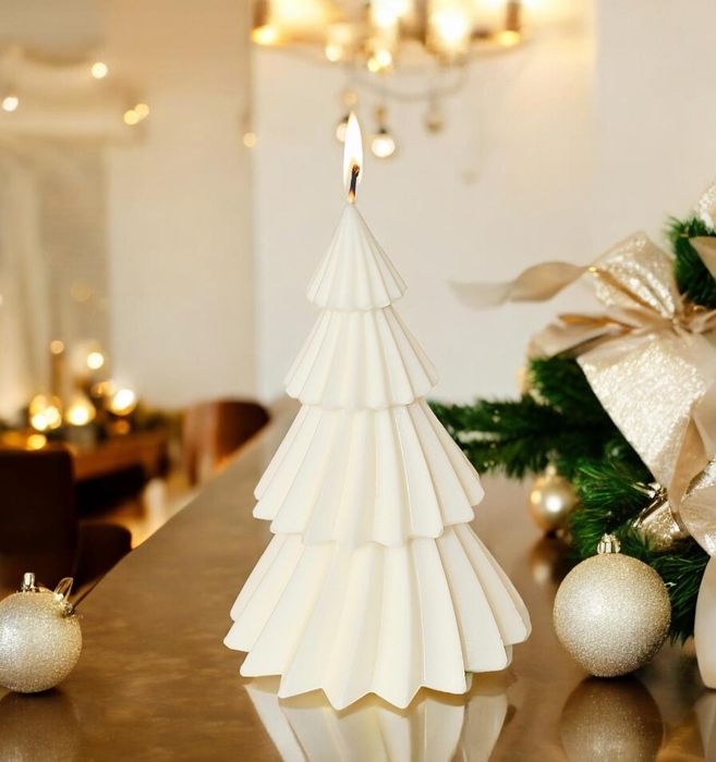 Swirl Christmas Tree Candle