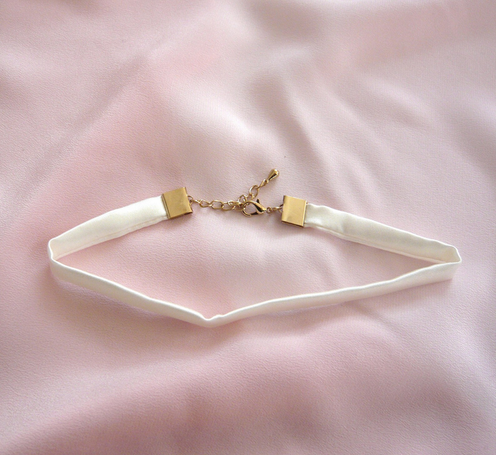 Narrow Silk Choker