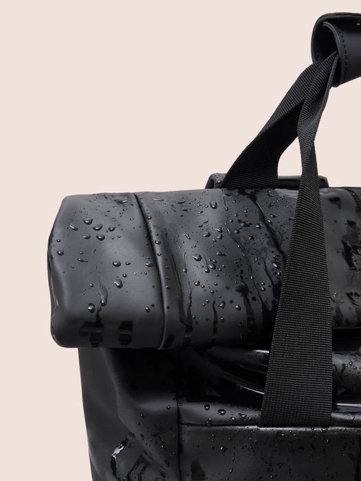 Pantai 2.0 Waterproof Pocket Backpack in Black