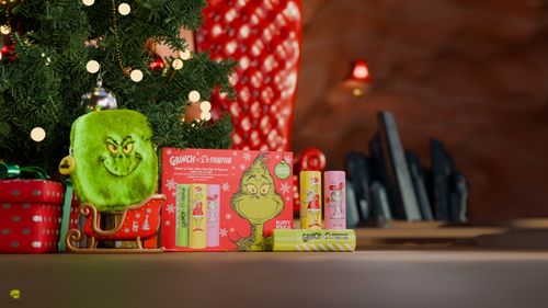 Dr.PAWPAW X Grinch Peach Pink, Candy Cane Lip Scrub & Original Balm Gift Set