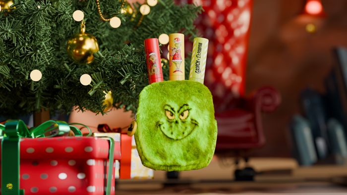 Dr.PAWPAW x The Grinch Ultimate Red, Candy Cane Lip Scrub & Original Blam Gift Set