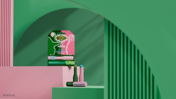 Dr.PAWPAW X Wicked Elphie and Glinda-fied Duo