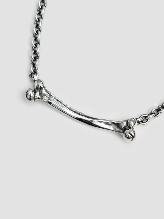 Bare-Bones Neck Chain