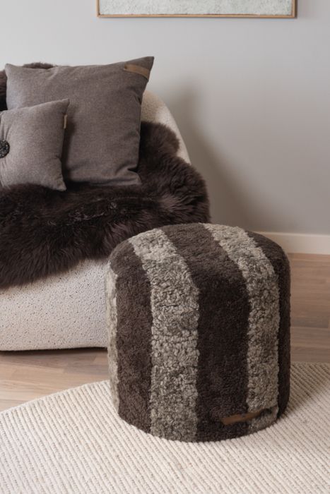 Randig pouffe