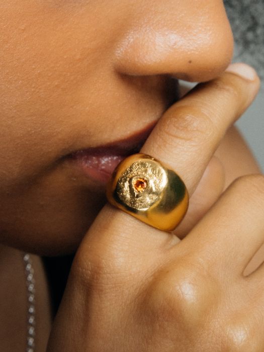 Round Signet Gem Ring