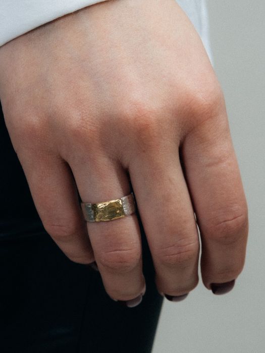 Strata Ring