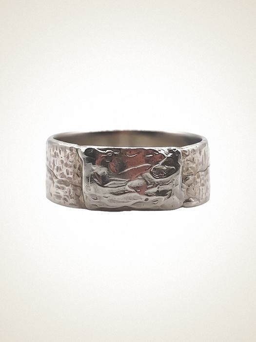 Strata Ring