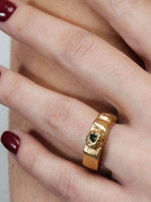 Wonky Nut Gem Ring