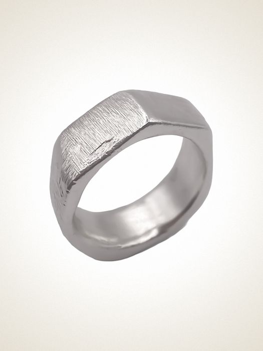 Wonky Nut Ring - Textured