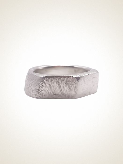 Wonky Nut Ring - Textured