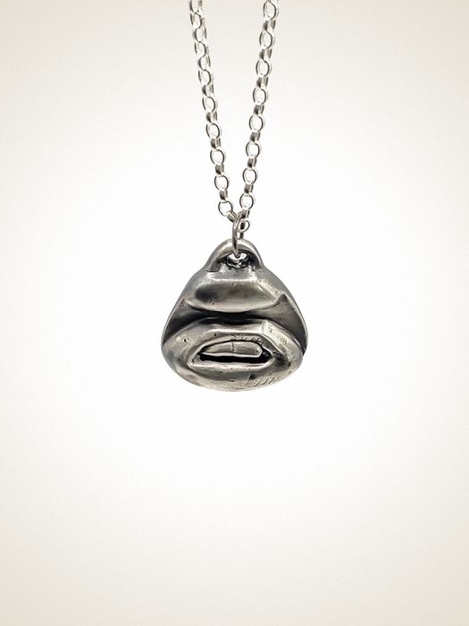 Two Teeth Chain Necklace