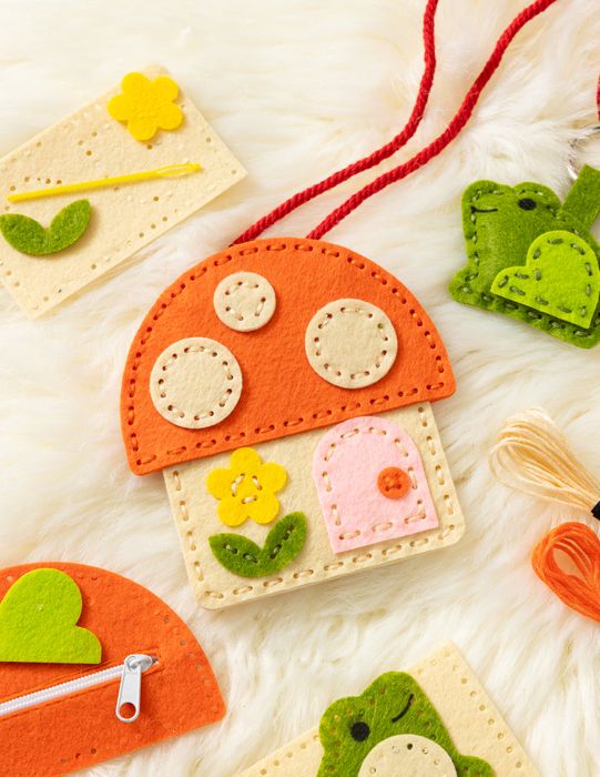 Mini Craft Kit: Toadstool Purse