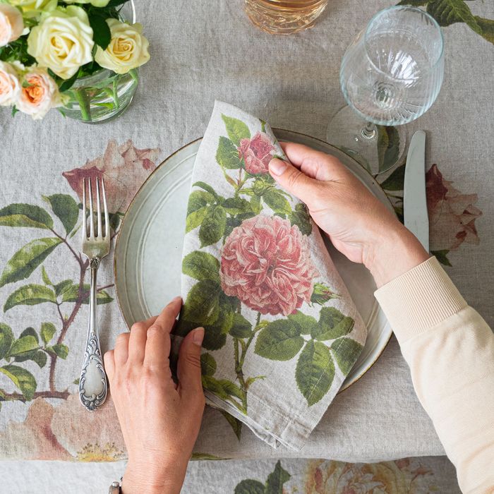 Linen Napkins ROSES, set of 6