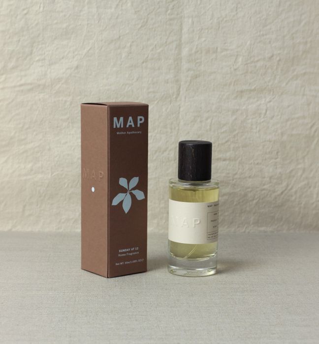 Sunday at 12 - Sandalwood and Rose Home Fragrance