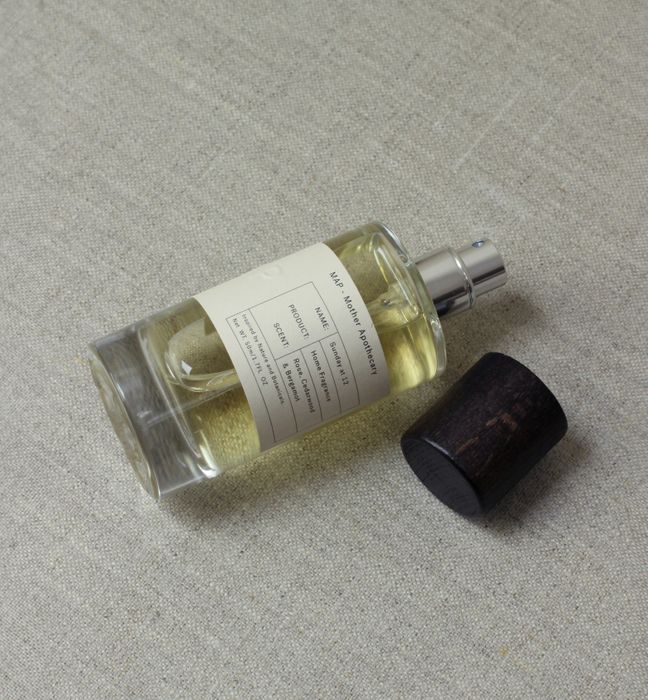 Sunday at 12 - Sandalwood and Rose Home Fragrance