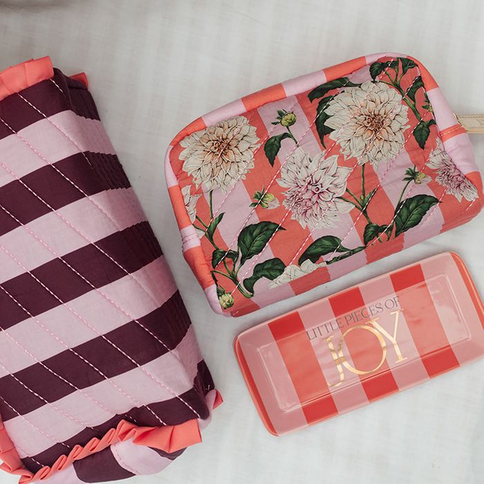 WOODVALE STUDIOS _ JOY STRIPE LARGE WASH BAG