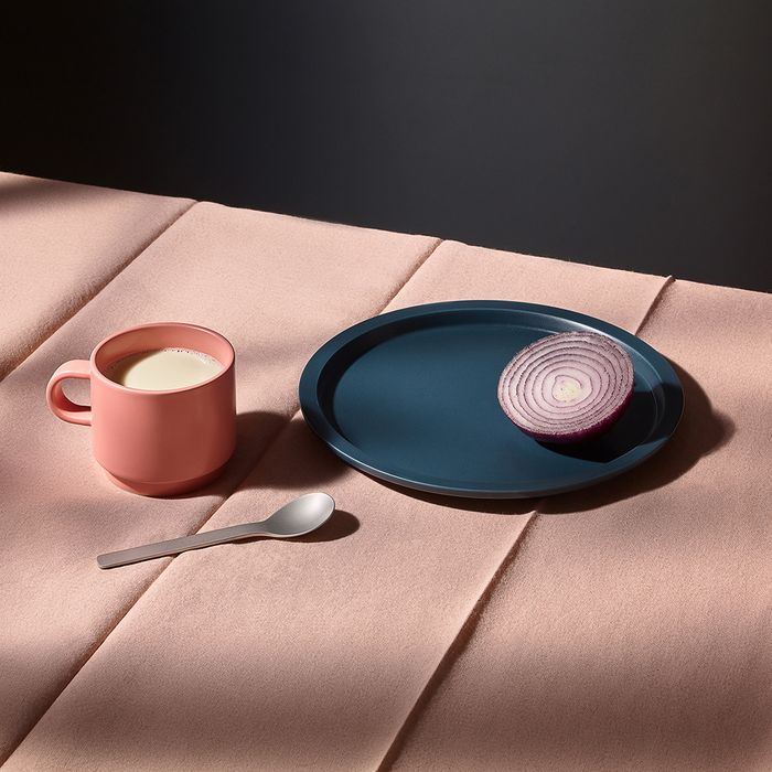 NEU dinnerware