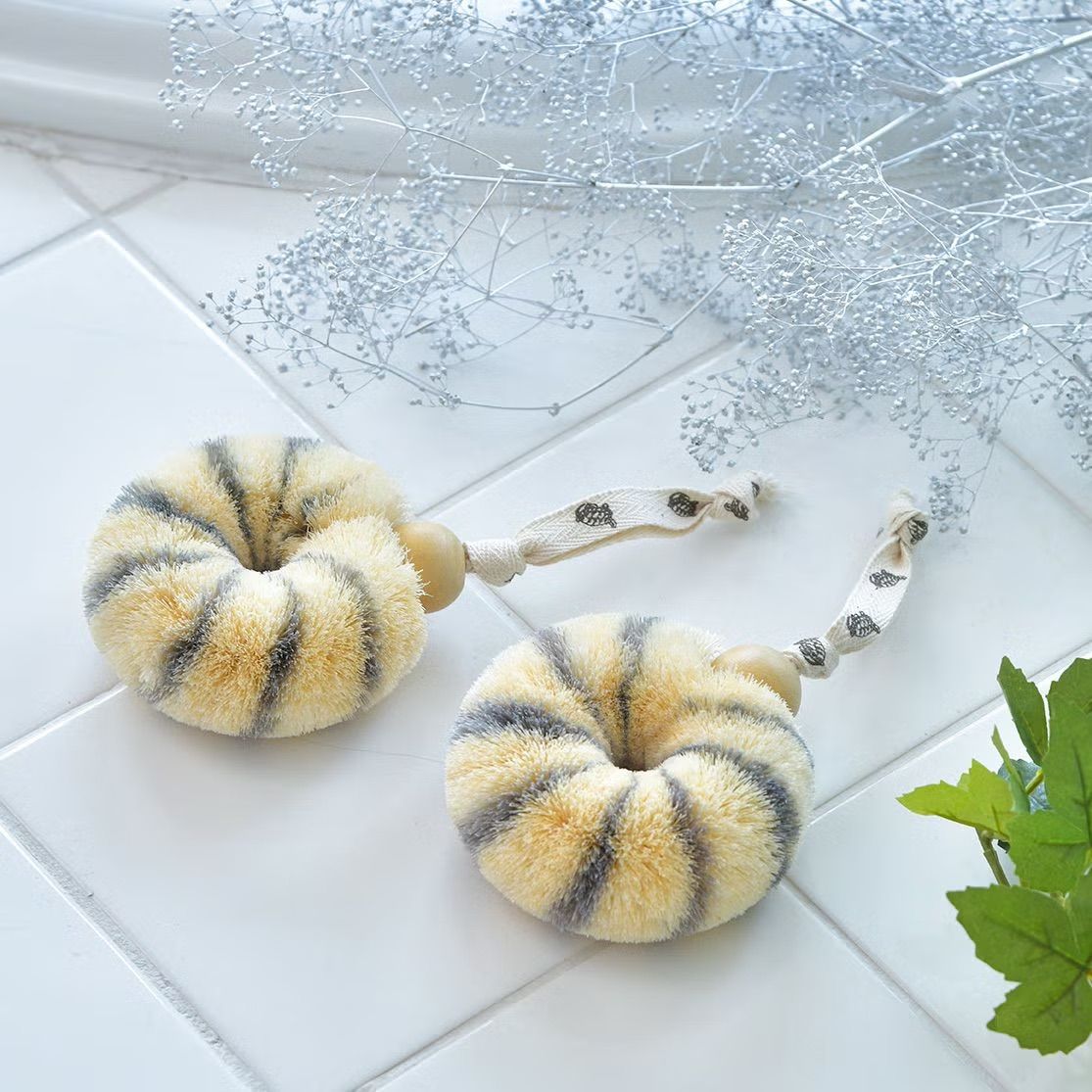 Kamenoko Tawashi Body Brush Bagel