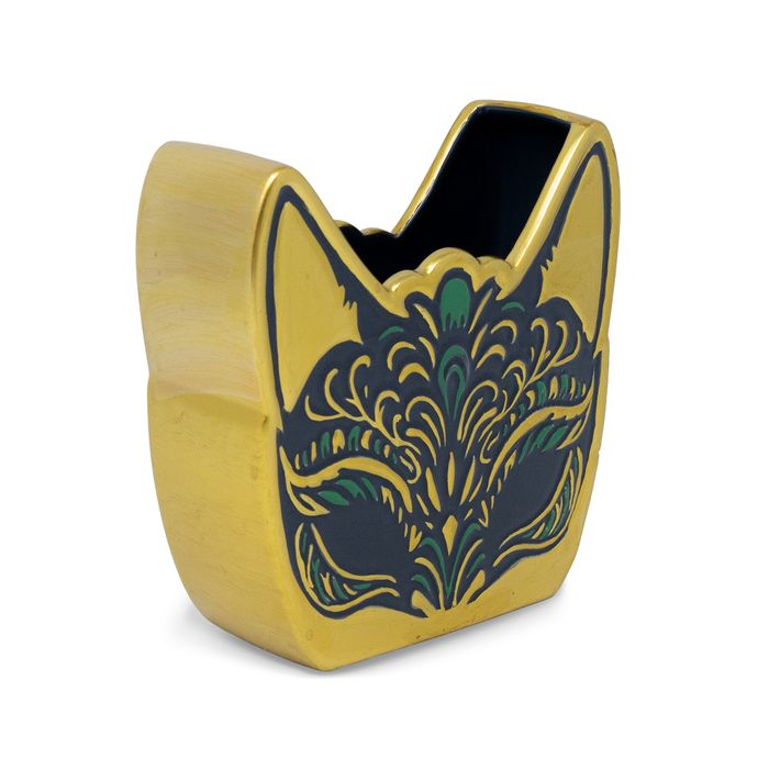 Planter, Mask