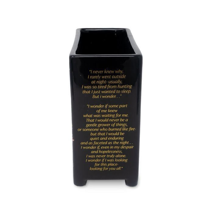 Vase, Dresser