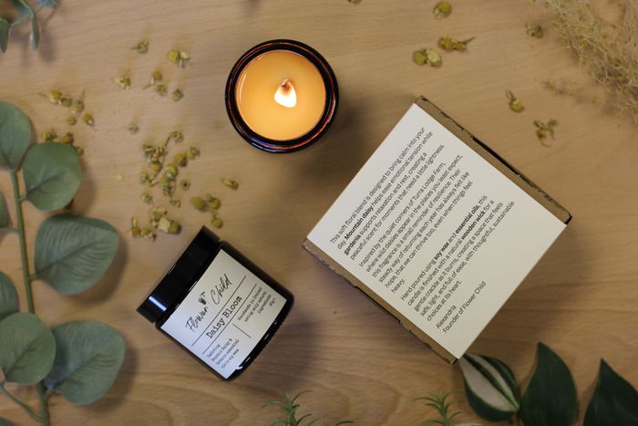 Daisy Bloom | Mountain Daisy and Gardenia Candle