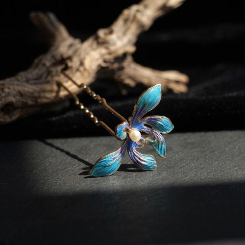 Iris Hairpin
