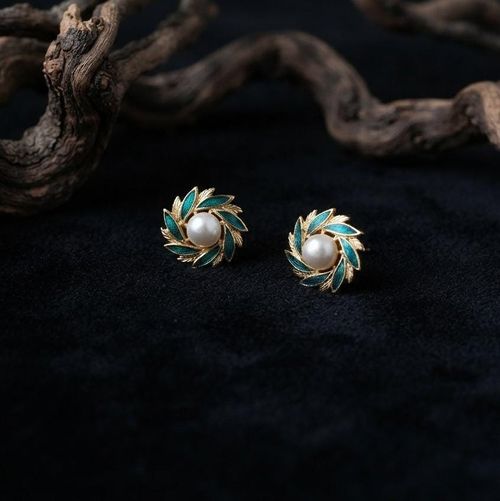 Pinwheel Studs