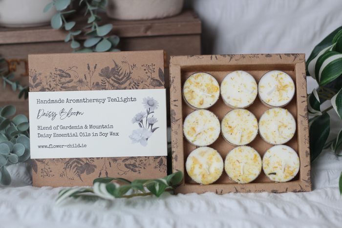 Daisy Bloom Tea Light Set – 9 Pack