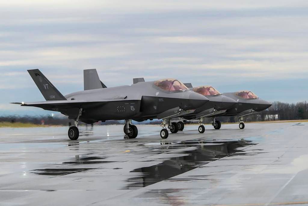 Swiss leaders sign $6.25 billion contract for F-35 fighter jets